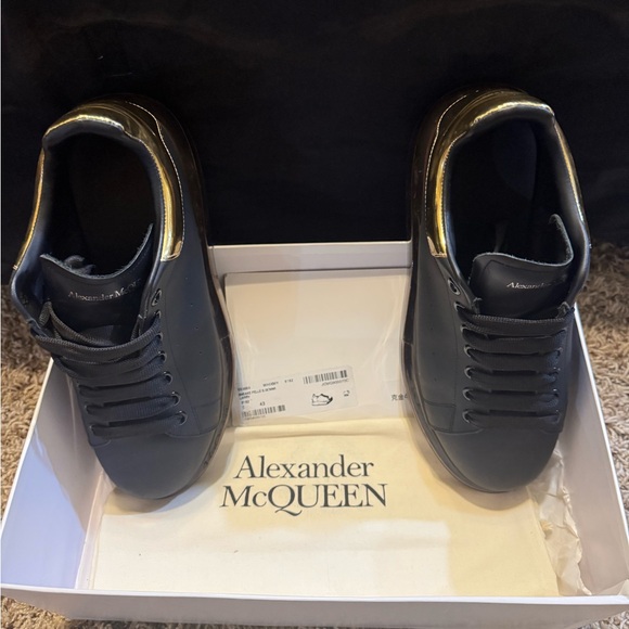 Alexander McQueen oversized Sneaker - Picture 6 of 6